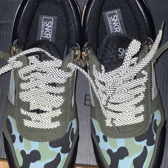 SNKR PROJECT - Picture 3 of 5